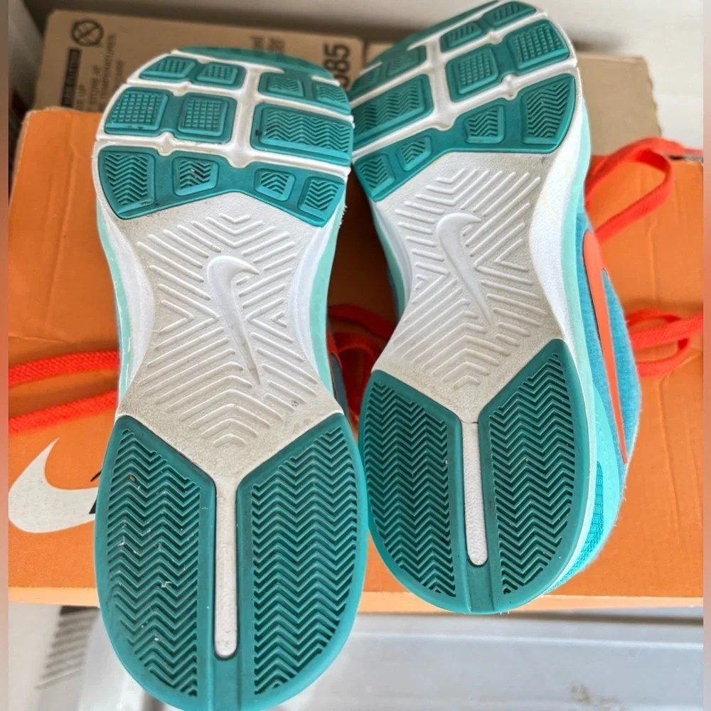 Nike women’s Running Sneakers